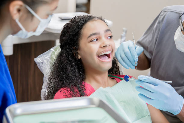 Best Emergency Dental Extractions in Fox Farm College, WY